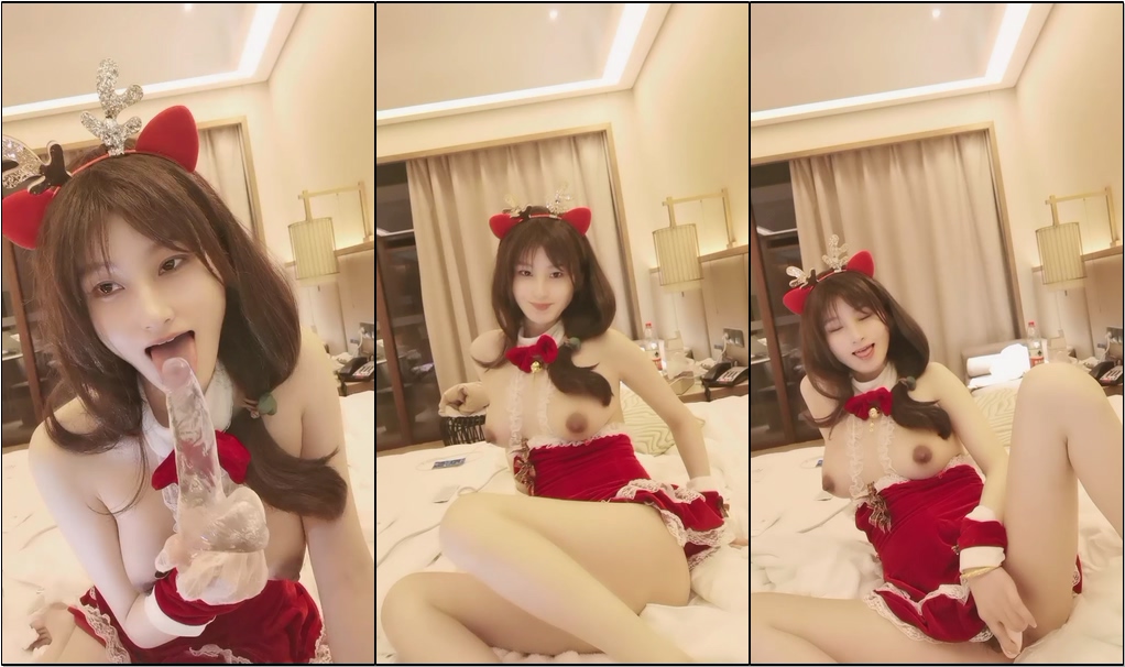 颜值新人小猪猪全程露脸大秀直播,情趣装诱惑揉奶玩逼,道具抽插骚穴逼毛浓厚好骚啊,淫声荡语撩骚狼友刺激